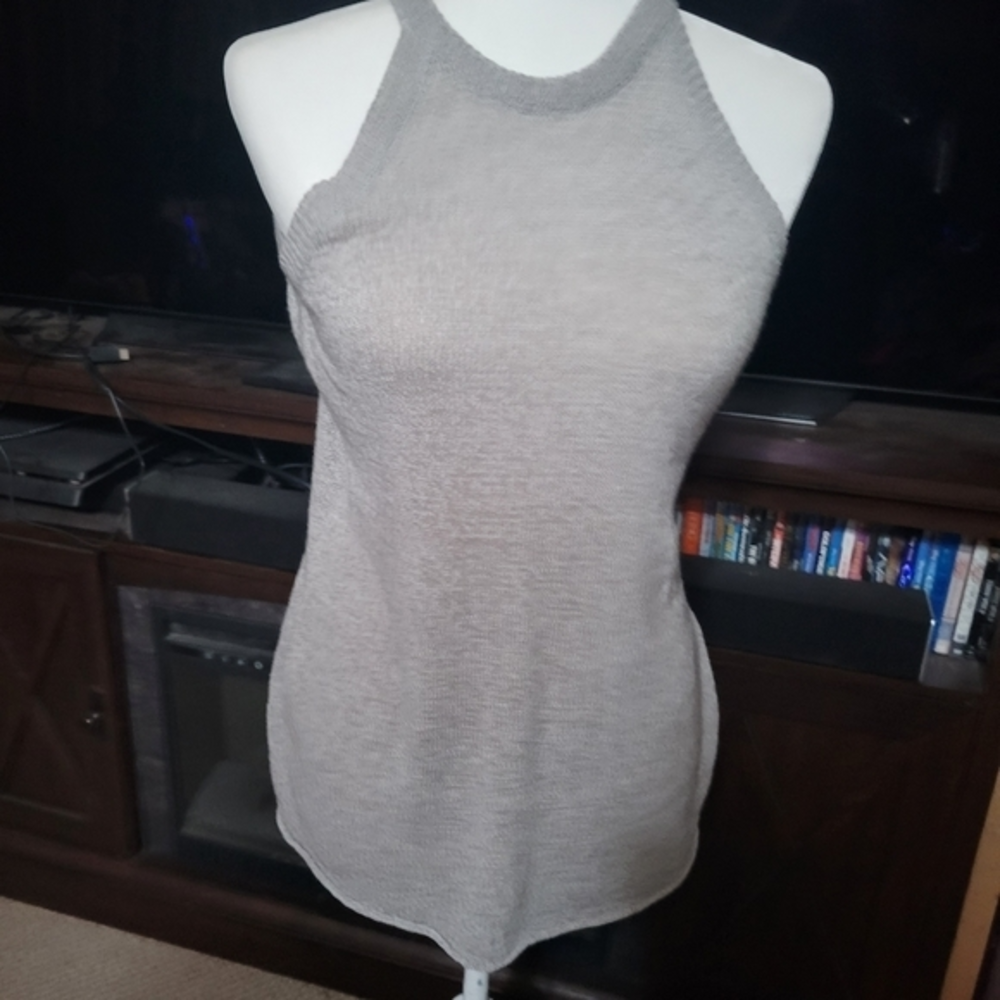 The Nines size small sweater‎ tank top